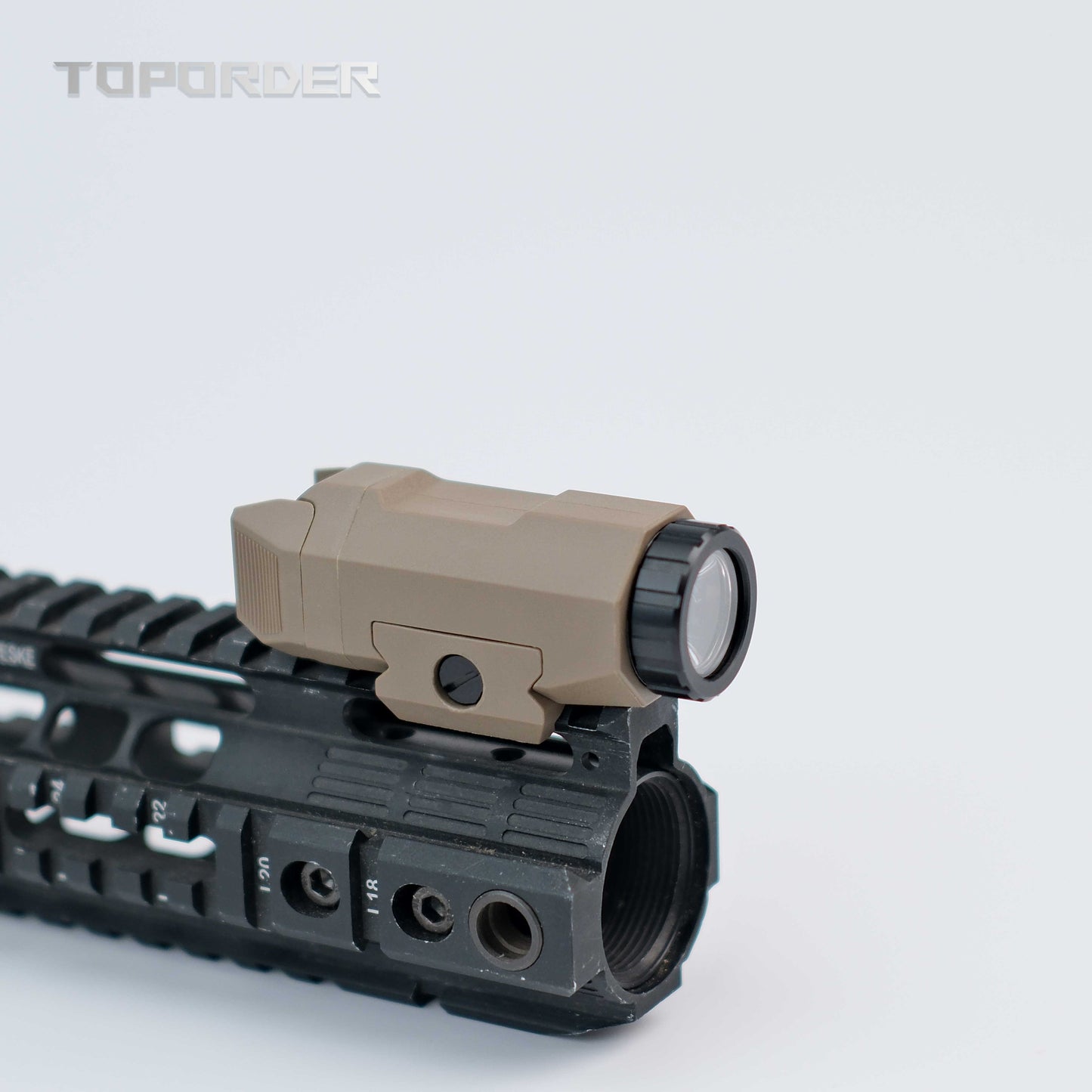 APL Airsoft Tactical Weapon Gun Pistol Flashlight Fit 20mm Picatinny Rail For Hunting Lanterna Weapons Rifle Light